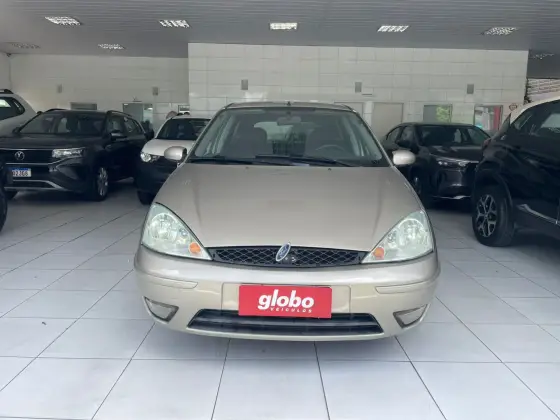 FORD FOCUS 1.6 GL 8V FLEX 4P MANUAL