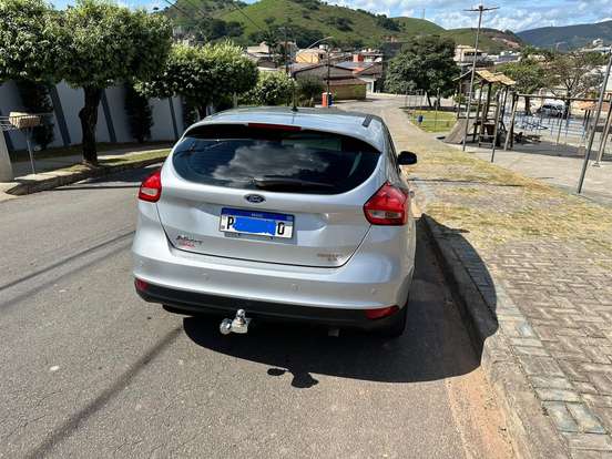 FORD-FOCUS-2.0 SE PLUS 16V FLEX 4P POWERSHIFT FORD-FOCUS-2015