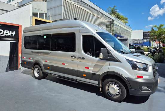 FORD-TRANSIT-2024