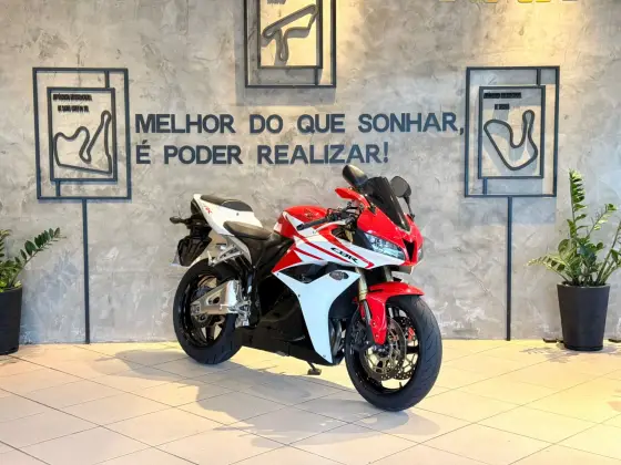 HONDA CBR 600RR HONDA CBR 600RR