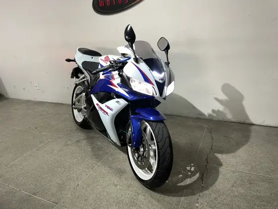 HONDA CBR 600RR HONDA CBR 600RR
