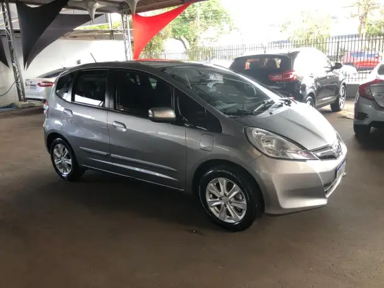 HONDA FIT 1.4 LX 16V FLEX 4P AUTOMÁTICO