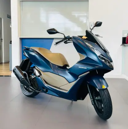 HONDA PCX 160 DLX HONDA PCX 160 DLX