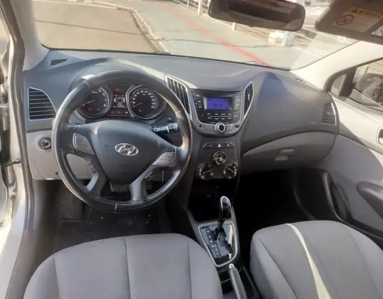 HYUNDAI HB20S 1.6 PREMIUM 16V FLEX 4P AUTOMÁTICO