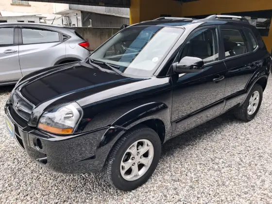 HYUNDAI TUCSON 2.0 MPFI GLS 16V 143CV 2WD GASOLINA 4P AUTOMÁTICO