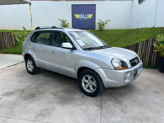 HYUNDAI TUCSON 2.0 MPFI GLS 16V 143CV 2WD GASOLINA 4P AUTOMÁTICO