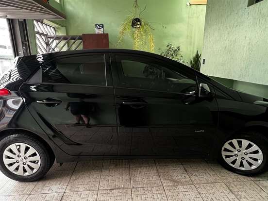 HYUNDAI-HB20-1.0 COMFORT PLUS 12V FLEX 4P MANUAL HYUNDAI-HB20-2015