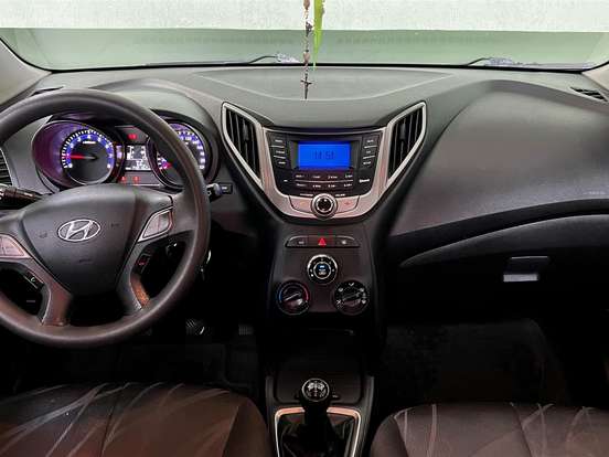HYUNDAI-HB20-1.0 COMFORT PLUS 12V FLEX 4P MANUAL HYUNDAI-HB20-2015