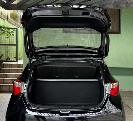 HYUNDAI-HB20-2015
