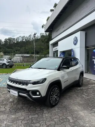JEEP COMPASS 2.0 TD350 TURBO DIESEL LIMITED AT9 JEEP COMPASS 2.0 TD350 TURBO DIESEL LIMITED AT9