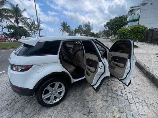 LAND ROVER-RANGE ROVER EVOQUE-2.0 PURE 4WD 16V GASOLINA 4P AUTOMÁTICO LAND ROVER-RANGE ROVER EVOQUE-2013