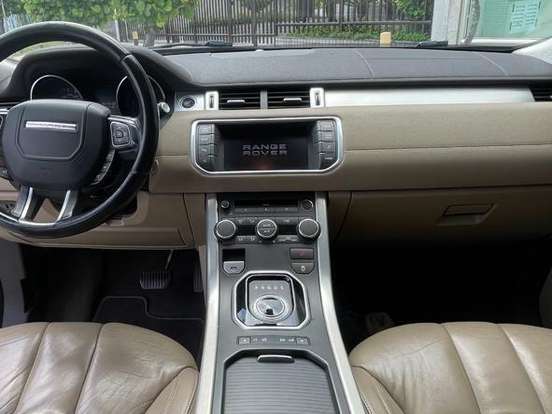 LAND ROVER-RANGE ROVER EVOQUE-2.0 PURE 4WD 16V GASOLINA 4P AUTOMÁTICO LAND ROVER-RANGE ROVER EVOQUE-2013