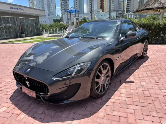 MASERATI GRANTURISMO 4.7 V8 GASOLINA SPORT MC SHIFT