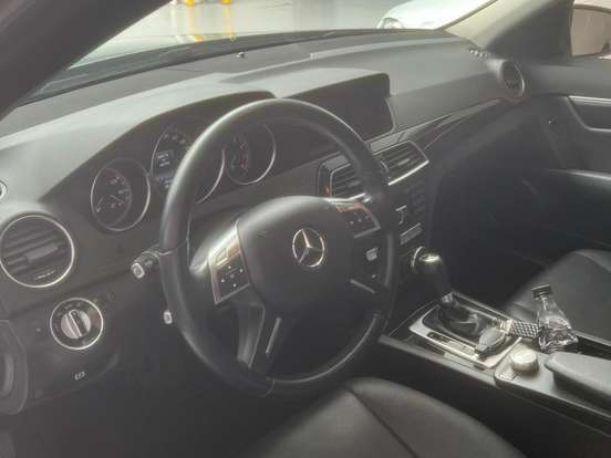 MERCEDES-BENZ-C 180-1.6 CGI SPORT 16V TURBO GASOLINA 4P AUTOMÁTICO MERCEDES-BENZ-C 180-2013
