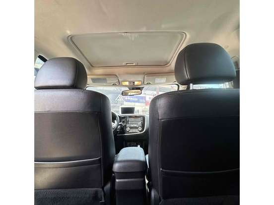 MITSUBISHI-OUTLANDER-2017