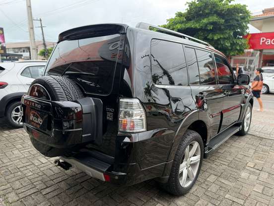MITSUBISHI-PAJERO FULL-3.2 HPE 4X4 16V DIESEL 2P AUTOMÁTICO MITSUBISHI-PAJERO FULL-2013
