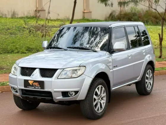 MITSUBISHI PAJERO TR4 2.0 4X4 16V 140CV FLEX 4P AUTOMÁTICO