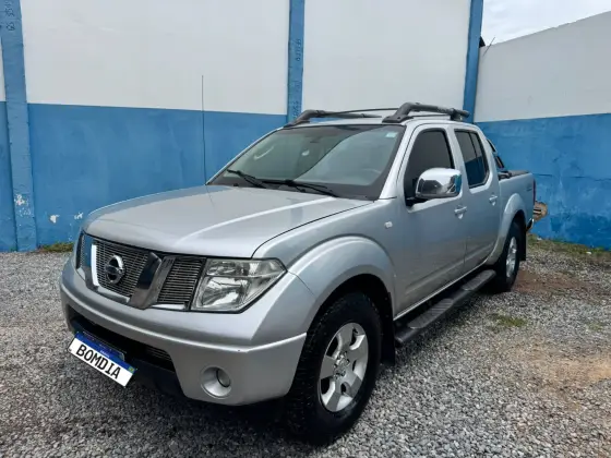 NISSAN FRONTIER 2.5 LE 4X4 CD TURBO ELETRONIC DIESEL 4P AUTOMÁTICO NISSAN FRONTIER 2.5 LE 4X4 CD TURBO ELETRONIC DIESEL 4P AUTOMÁTICO