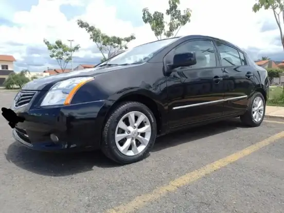 NISSAN-SENTRA-2012