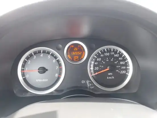 NISSAN-SENTRA-2012