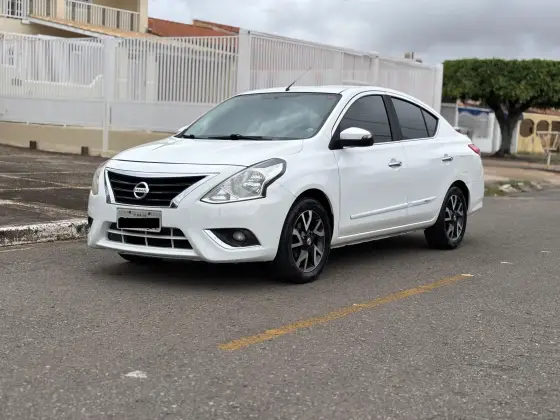 NISSAN VERSA 1.6 16V FLEXSTART UNIQUE 4P XTRONIC