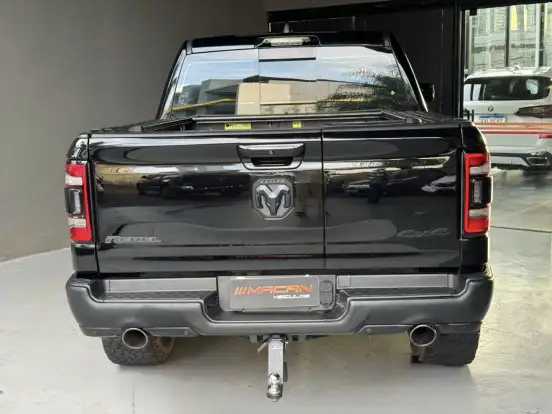 RAM-1500-5.7 V8 GASOLINA REBEL CD 4X4 AUTOMÁTICO RAM-1500-2022
