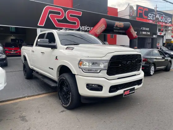 RAM 2500 6.7 I6 TURBO DIESEL LARAMIE CD 4X4 AUTOMÁTICO