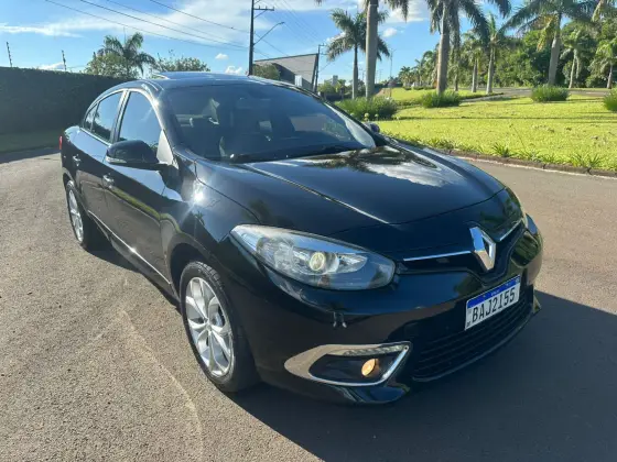RENAULT FLUENCE 2.0 PRIVILÉGE 16V FLEX 4P AUTOMÁTICO