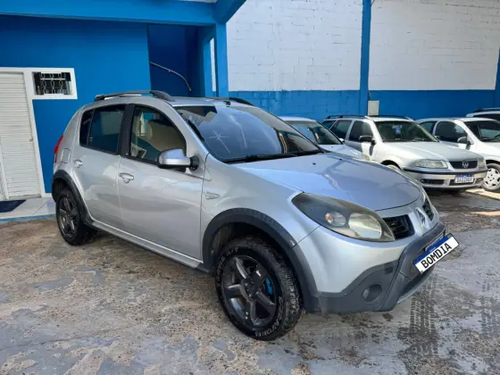 RENAULT SANDERO 1.6 STEPWAY 16V FLEX 4P MANUAL RENAULT SANDERO 1.6 STEPWAY 16V FLEX 4P MANUAL