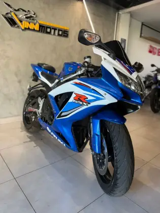 SUZUKI GSX-R750 