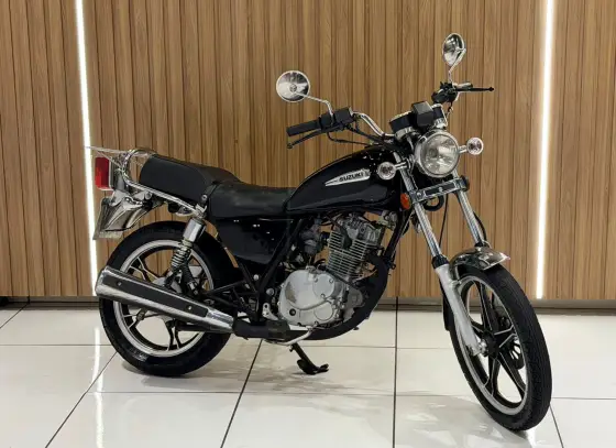 SUZUKI INTRUDER 125 