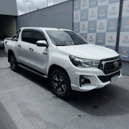 TOYOTA HILUX 2.8 SRX 4X4 CD 16V DIESEL 4P AUTOMÁTICO