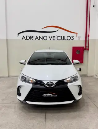 TOYOTA YARIS 1.5 16V FLEX XS MULTIDRIVE TOYOTA YARIS 1.5 16V FLEX XS MULTIDRIVE