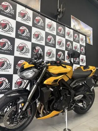 TRIUMPH STREET TRIPLE RS ABS TRIUMPH STREET TRIPLE RS ABS
