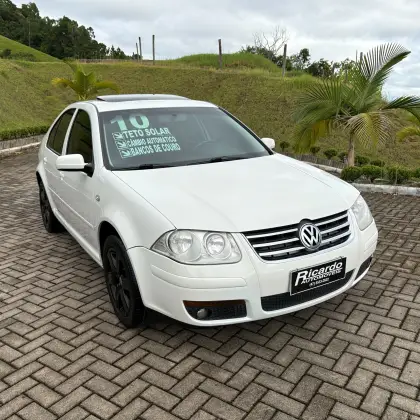 VOLKSWAGEN BORA 2.0 MI 8V FLEX 4P AUTOMÁTICO