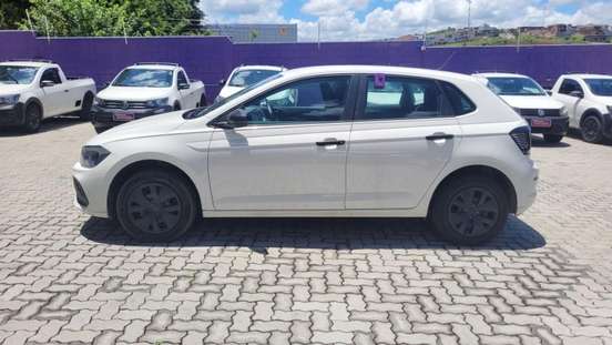 VOLKSWAGEN-POLO-2024
