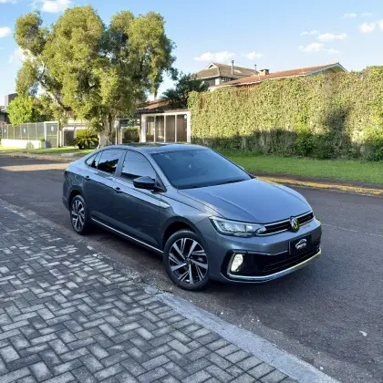 VOLKSWAGEN VIRTUS 1.0 200 TSI HIGHLINE AUTOMÁTICO