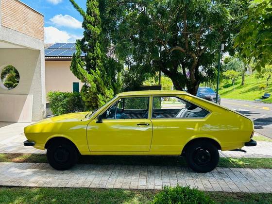 VOLKSWAGEN PASSAT 1.6 SURF 8V GASOLINA 2P MANUAL