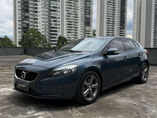 VOLVO-V40-2.0 T4 KINETIC GASOLINA 4P AUTOMÁTICO VOLVO-V40-2019