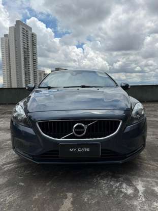 VOLVO-V40-2.0 T4 KINETIC GASOLINA 4P AUTOMÁTICO VOLVO-V40-2019