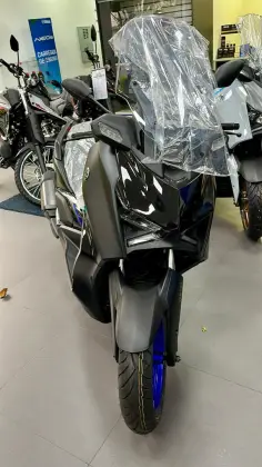 YAMAHA XMAX 300 CONNECTED ABS 