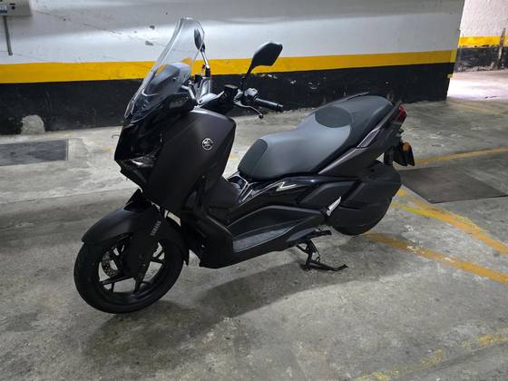 YAMAHA XMAX 300 CONNECTED ABS 