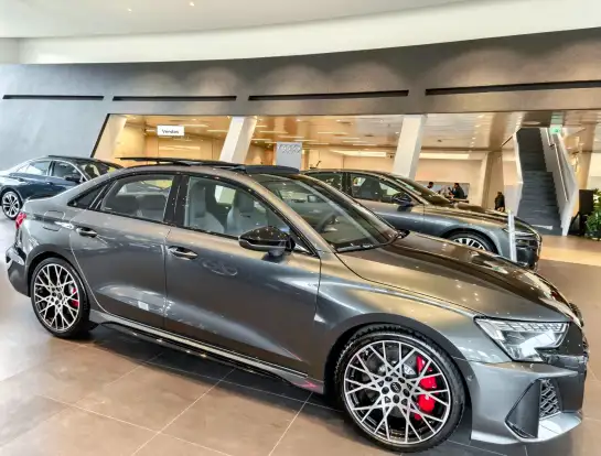 AUDI-RS3-2025