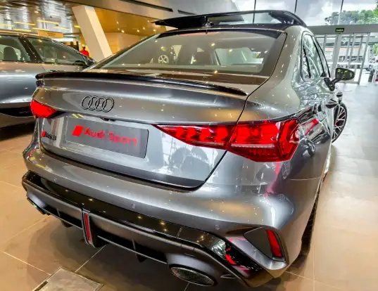 AUDI-RS3-2025
