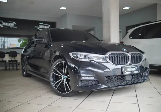 BMW 320i 2.0 16V TURBO GASOLINA M SPORT AUTOMÁTICO BMW 320i 2.0 16V TURBO GASOLINA M SPORT AUTOMÁTICO