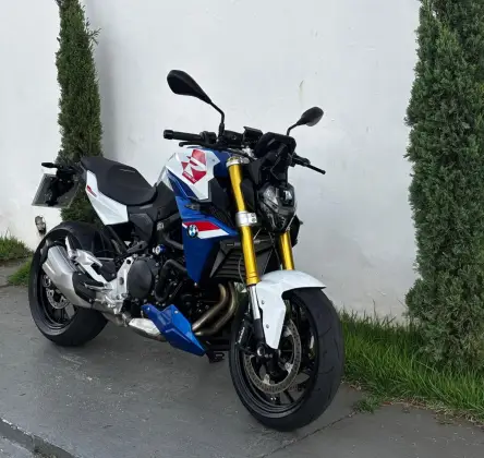 BMW F 900 R SPORT PLUS BMW F 900 R SPORT PLUS