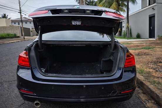 BMW-320i-2.0 16V TURBO ACTIVE FLEX 4P AUTOMÁTICO BMW-320i-2014