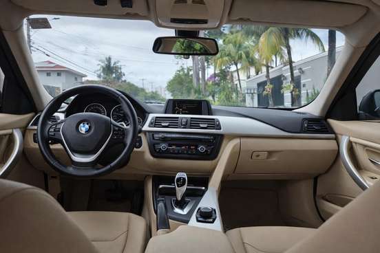 BMW-320i-2.0 16V TURBO ACTIVE FLEX 4P AUTOMÁTICO BMW-320i-2014