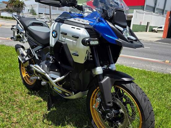 BMW-R 1300 GS ADVENTURE TROPHY BMW-R 1300 GS ADVENTURE TROPHY-2025