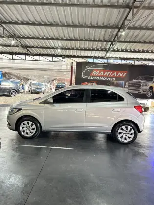 CHEVROLET ONIX 1.4 MPFI LTZ 8V FLEX 4P AUTOMÁTICO CHEVROLET ONIX 1.4 MPFI LTZ 8V FLEX 4P AUTOMÁTICO